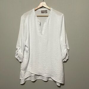 Chico’s Tunic Top in White, size 2 (Large)
